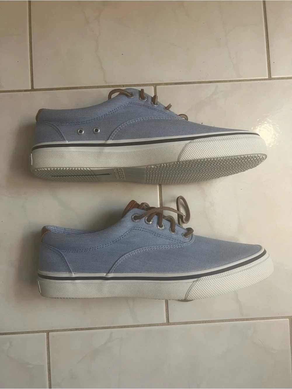 Sperry Top-Sider Striper Men’s Light Blue Canvas Boat Shoes with Brown Trim